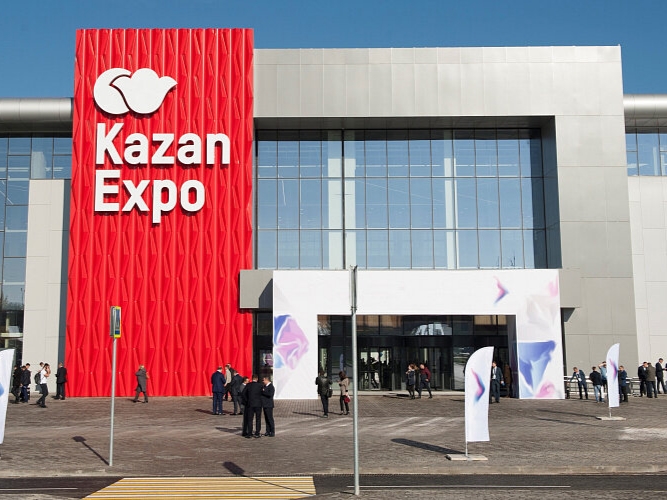 در پانزدهمین نمایشگاه کالاهای کاشغر – آسیای مرکزی و جنوبی، شرکت‌های چینی و قرقیزستانی ۱۰ توافقنامه همکاری امضا کردند.